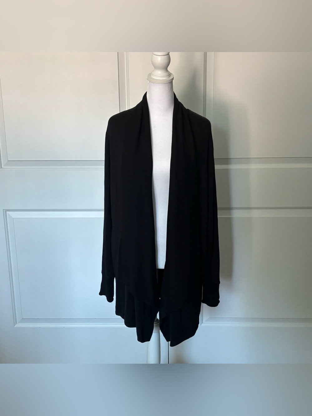 Athleta Pranayama Restore Wrap